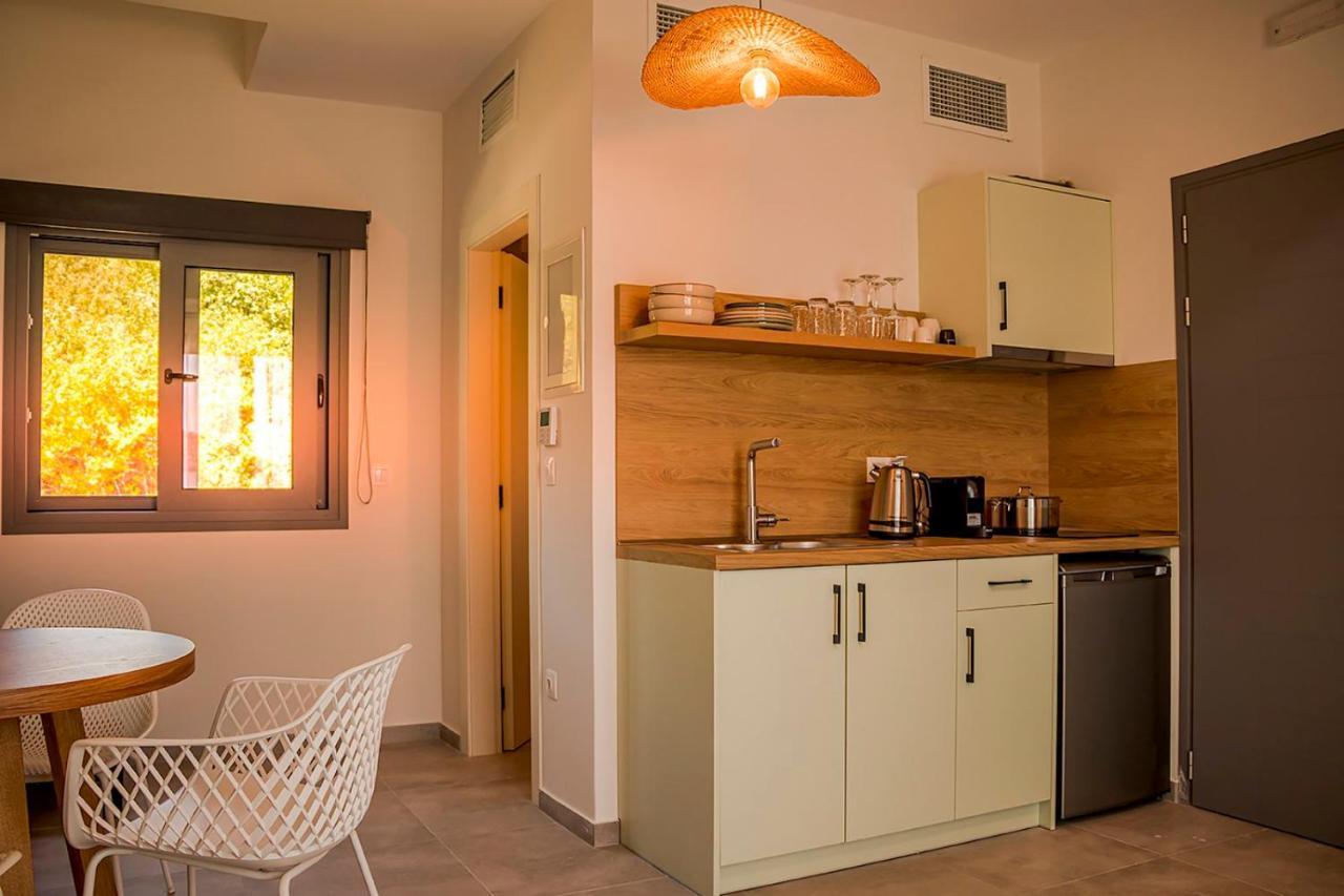 Arodo Suites Nea Iraklitsa 外观 照片