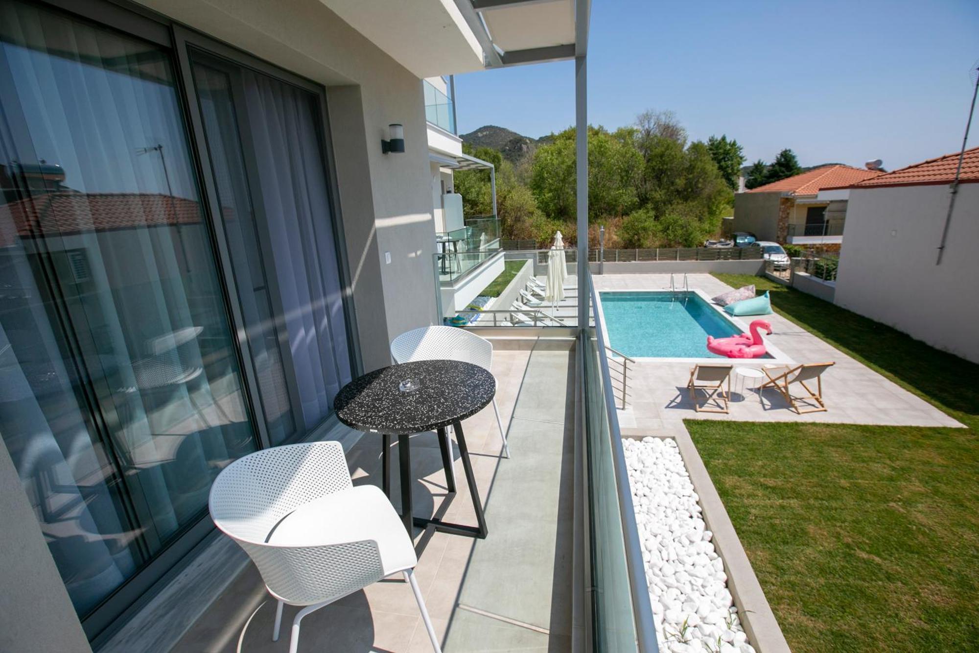 Arodo Suites Nea Iraklitsa 外观 照片