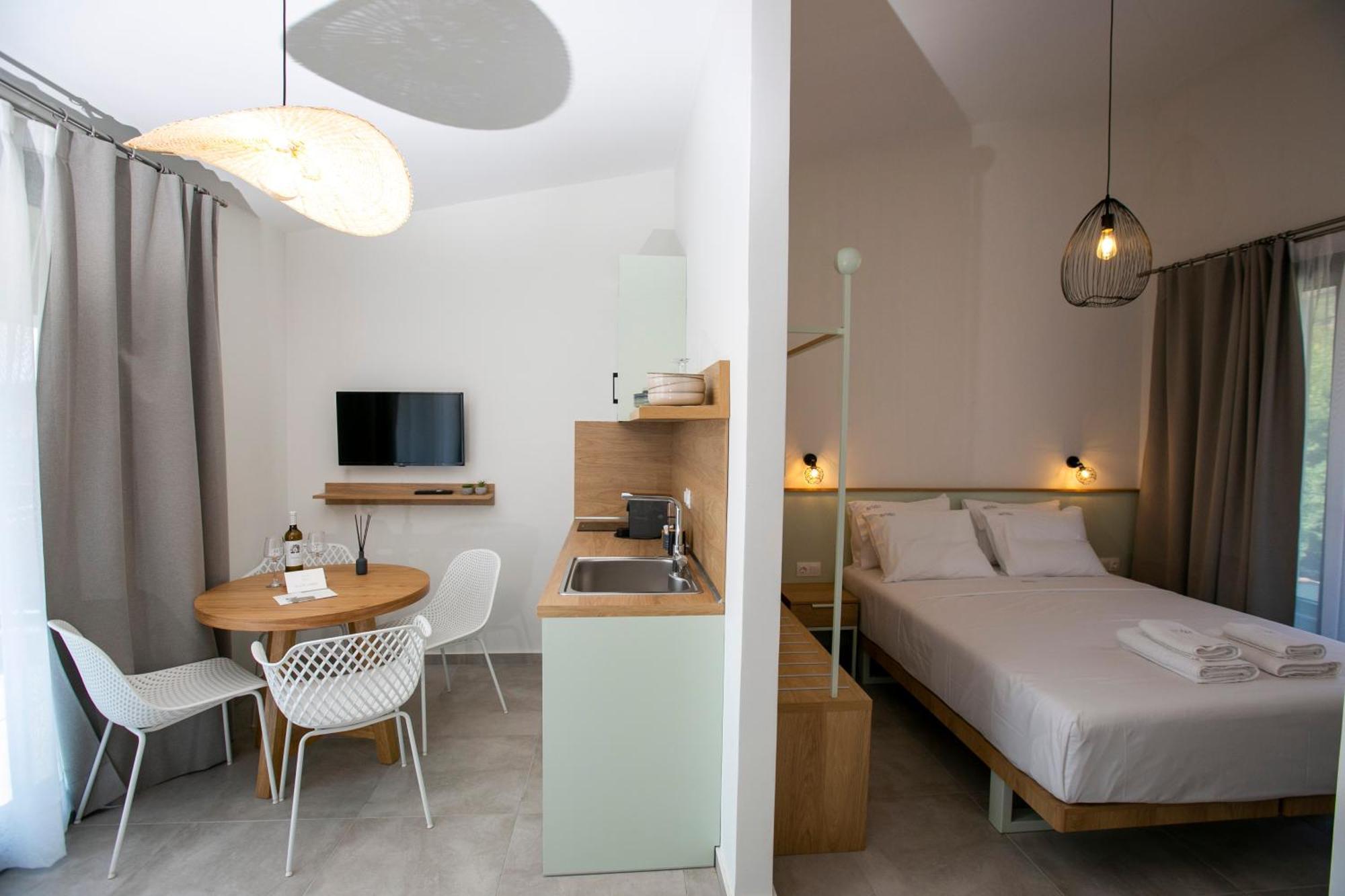 Arodo Suites Nea Iraklitsa 外观 照片