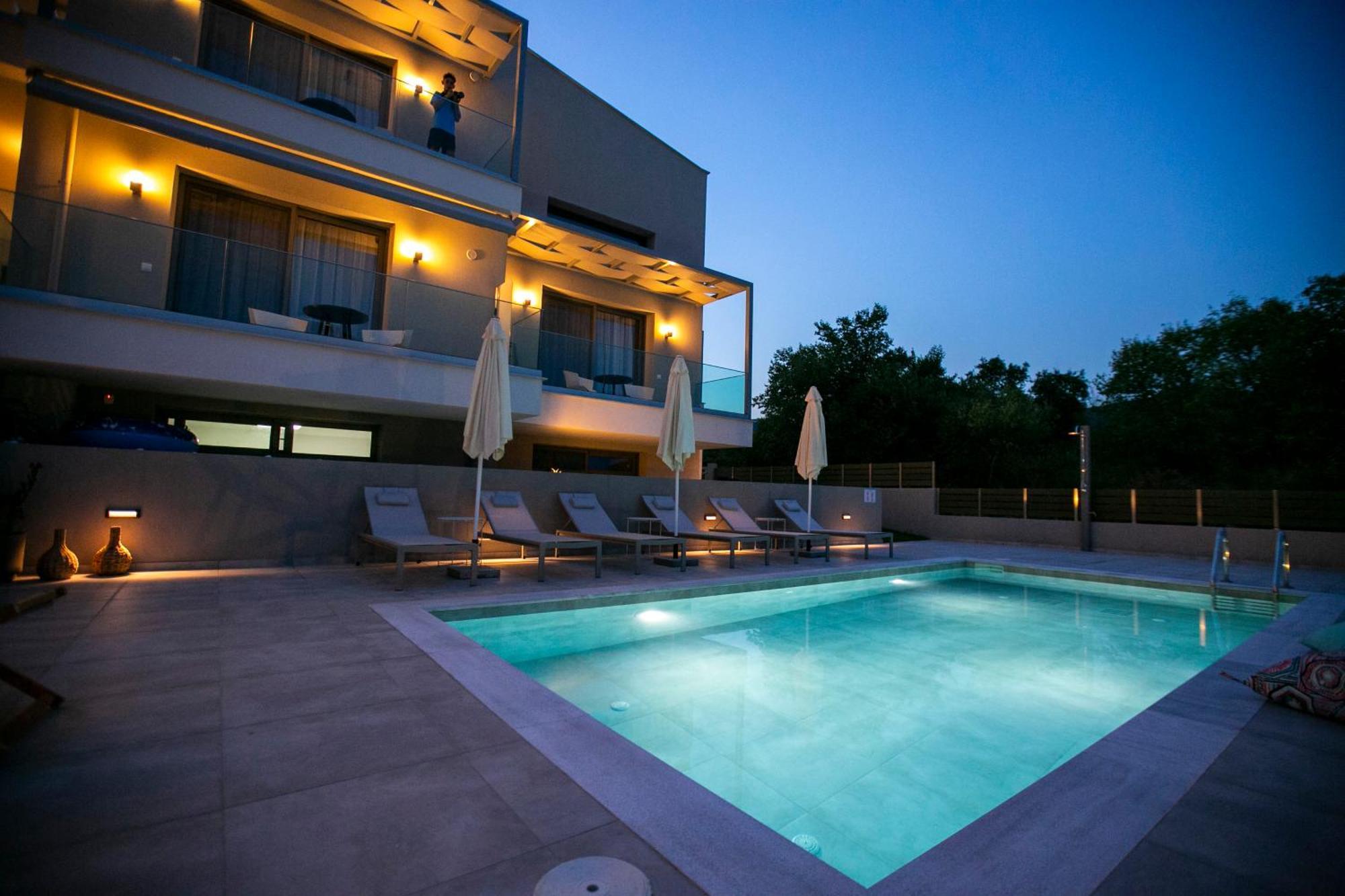 Arodo Suites Nea Iraklitsa 外观 照片