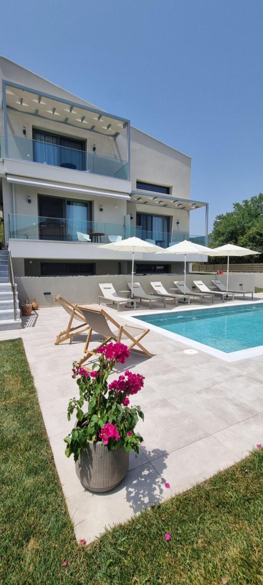 Arodo Suites Nea Iraklitsa 外观 照片